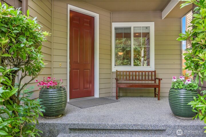 Property Photo:  17021  Parkside Way SE  WA 98058 