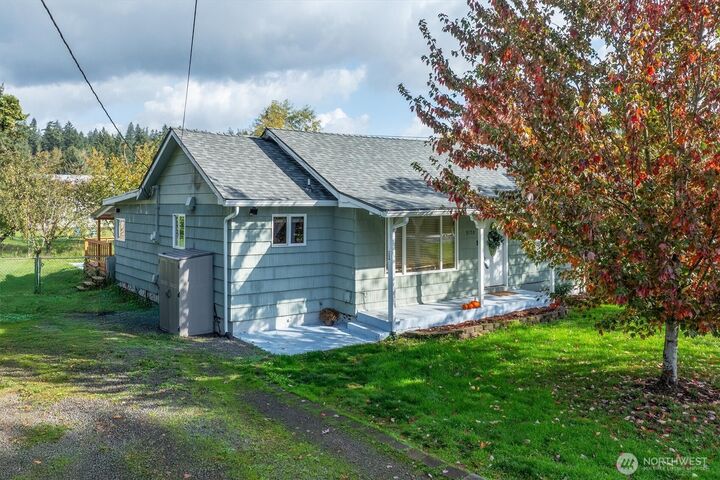Property Photo:  3170  Pennsylvania Street  WA 98632 