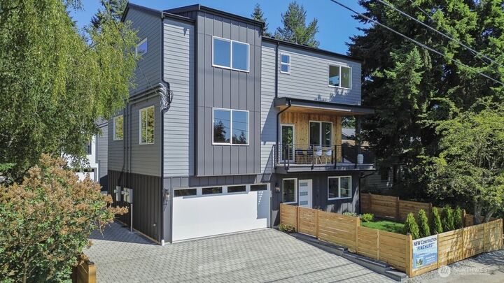 12048  5th Avenue NE  Seattle WA 98125 photo