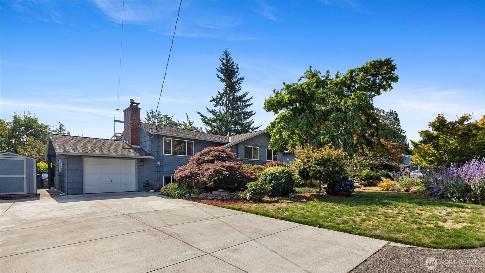 Property Photo:  1224  170th Avenue NE  WA 98008 