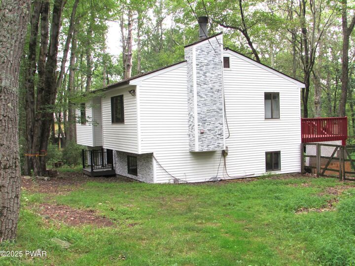 Property Photo: 109 Rodeo Lane PA 18428