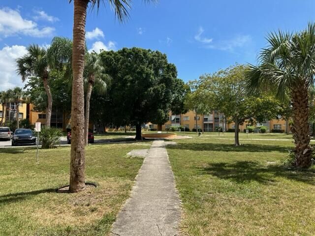 Property Photo:  4304 NW 9 Avenue 1-2A  FL 33064 