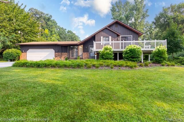 Property Photo:  2809 Galway Bay Drive  MI 48455