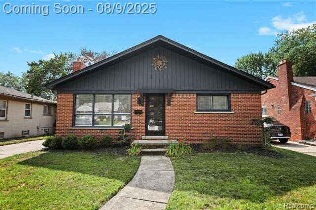 Property Photo:  3117 Glenview Avenue  MI 48073 