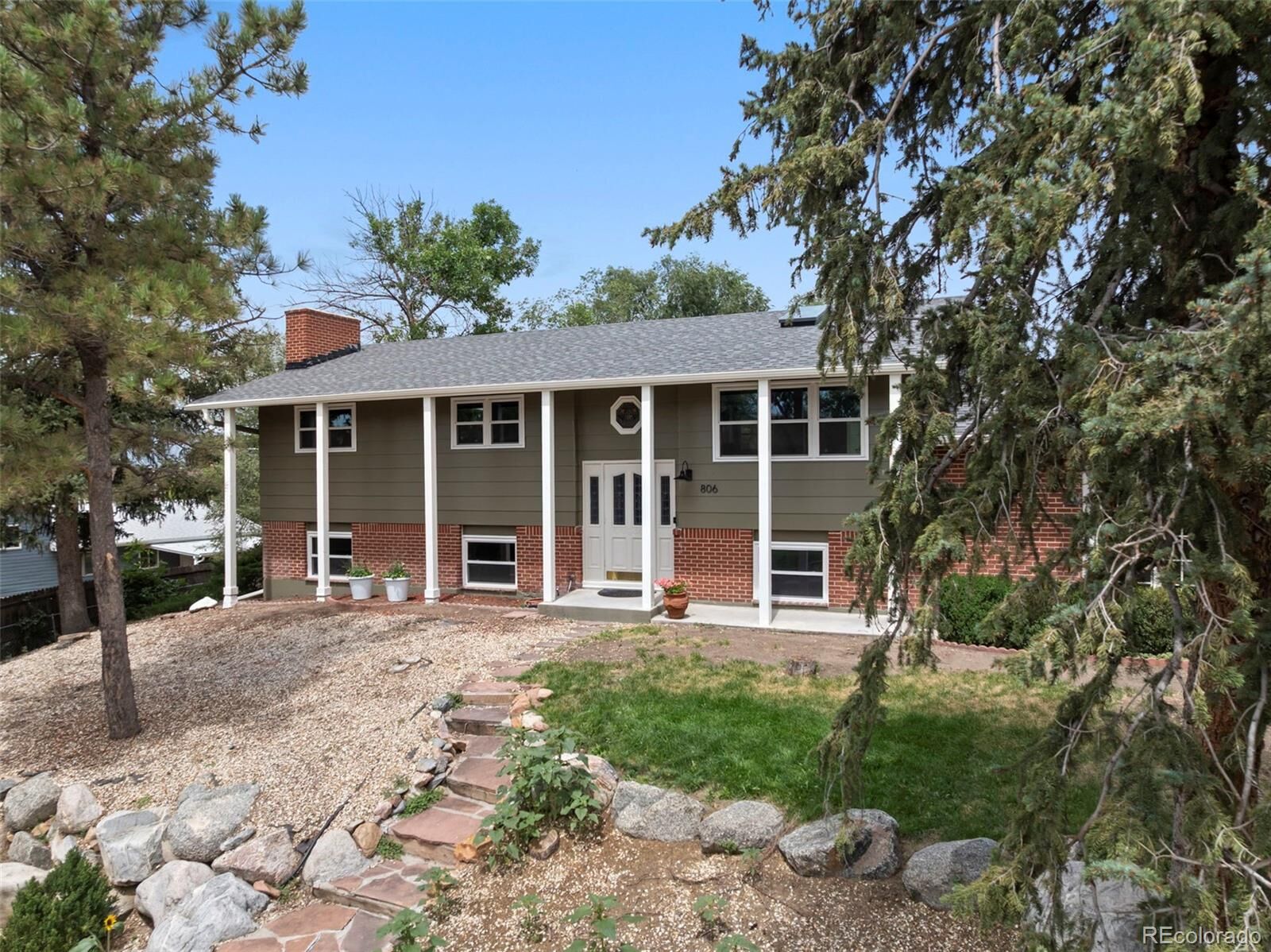 Property Photo: 814 Cardinal Street CO 80911