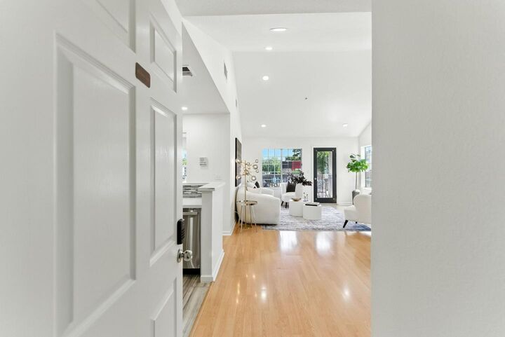 Property Photo:  935 Old County Road 42  CA 94002 