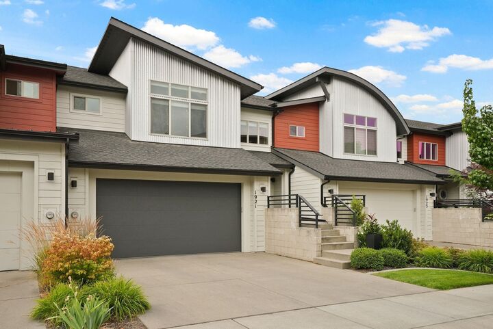 Property Photo:  1921 W Centennial Way  WA 99201 