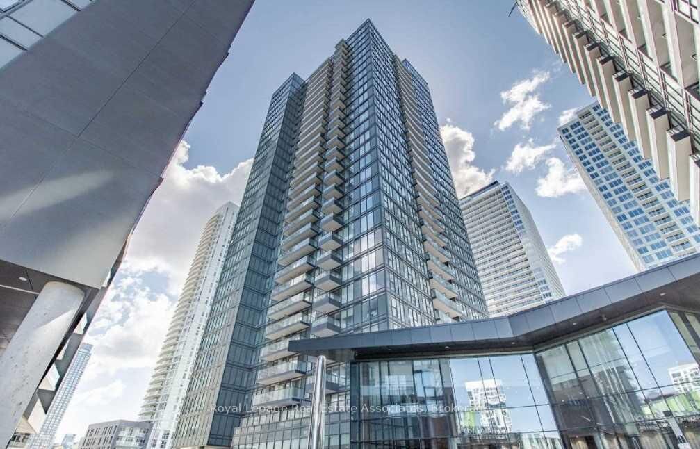 Property Photo:  70 Queens Wharf Road 601  ON M5V 0J2 