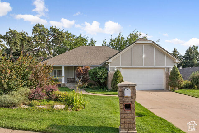 Property Photo: 1757 E Seven Oaks Ln UT 84403