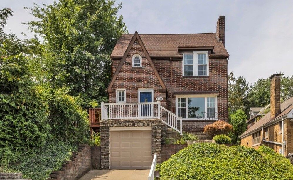 Property Photo: 3128 Elroy Ave PA 15227