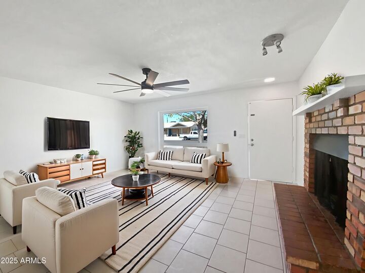Property Photo:  261 W 21st Avenue  AZ 85120 