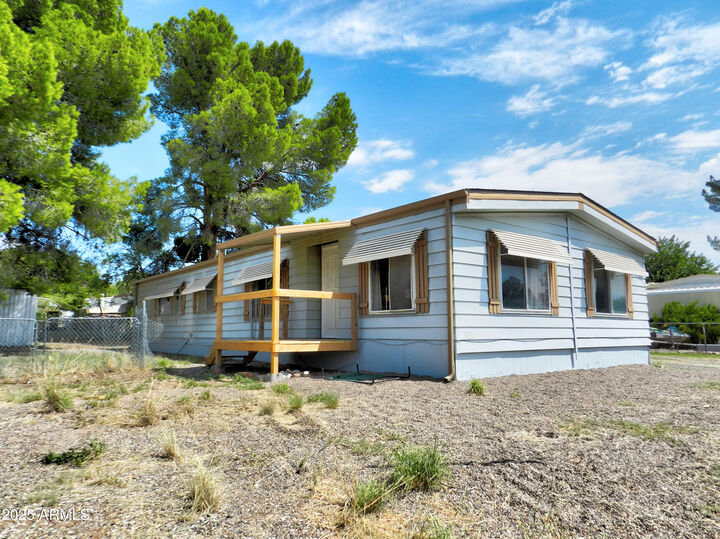 Property Photo:  3624 E Maricopa Drive  AZ 86326 