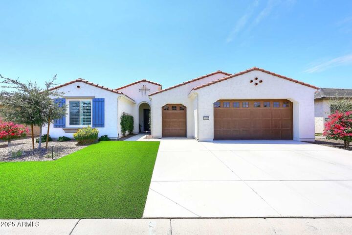 16987 W Edgemont Avenue  Goodyear AZ 85395 photo