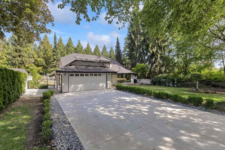 Property Photo: 10418 Fraserglen Dr BC V4N 1T5