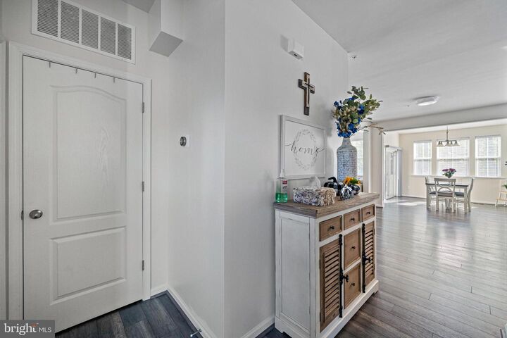 Property Photo: 6528 Jousting Court MD 20616