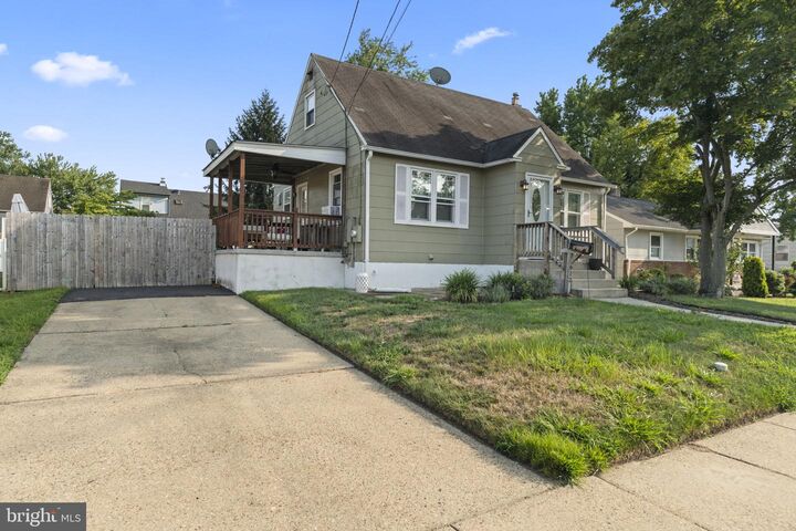 Property Photo:  612 W Brooke Avenue  NJ 08049 