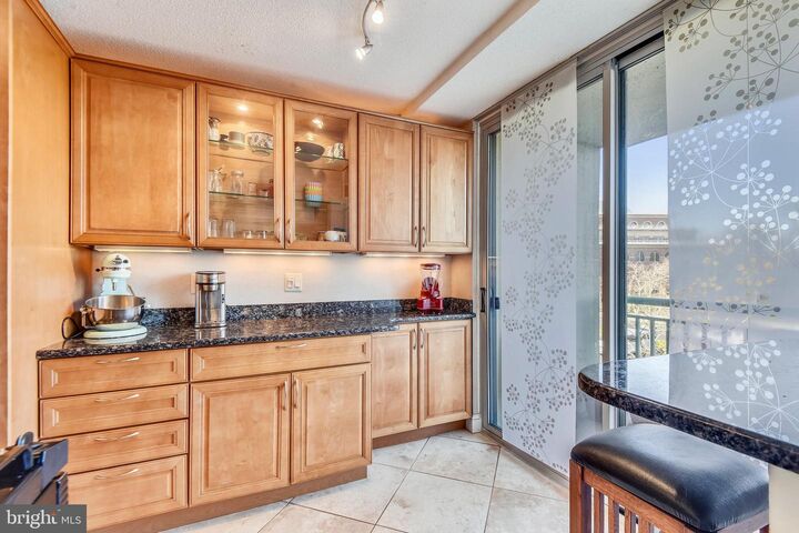 Property Photo:  501 Slaters Lane 215  VA 22314 