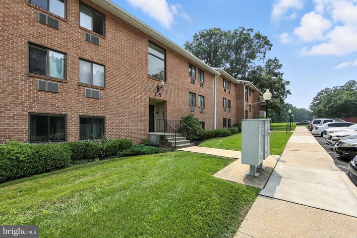 Property Photo: 200 Winding Way J # 15 PA 19335