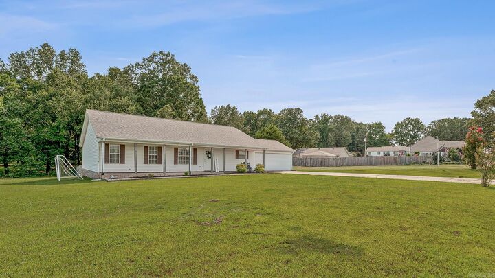 Property Photo:  1577 County Road 318  AR 72401 