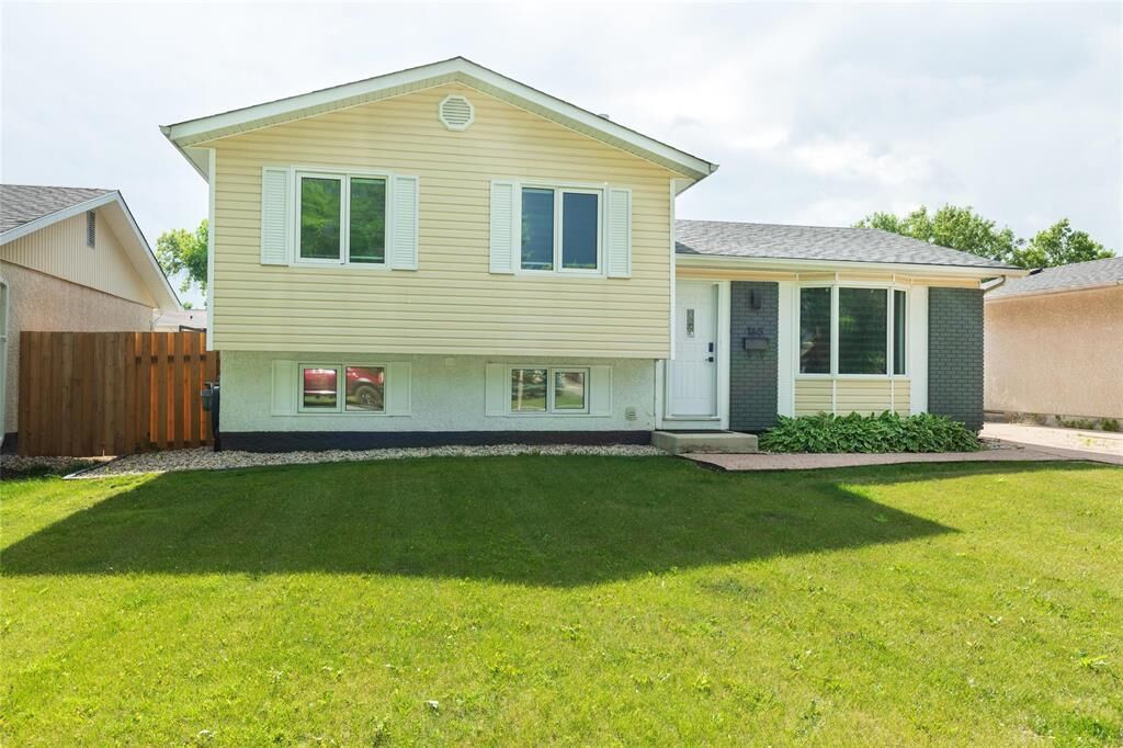 Photo de la propriété: 165 Meadow Gate Drive MB R2C 4G4