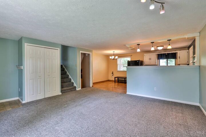 Property Photo:  1476 Baymeadows Drive  OH 45040 
