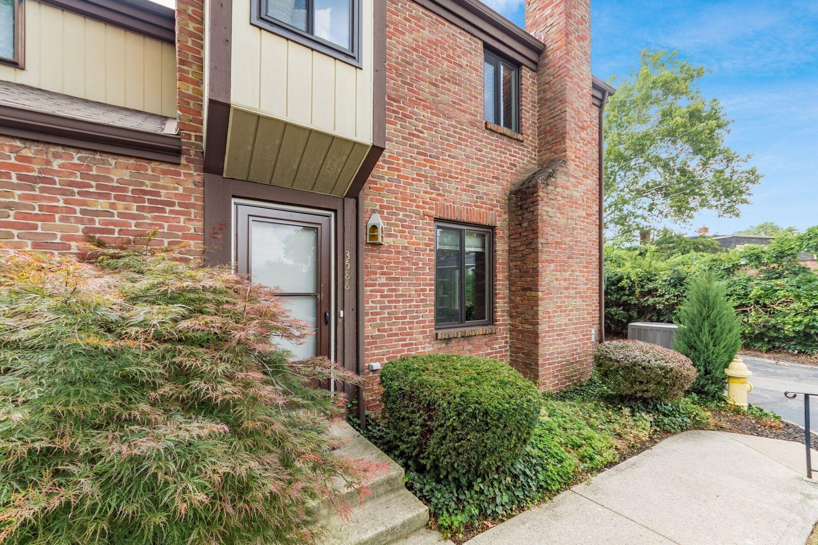 Property Photo:  3588 Reed Road  OH 43221 