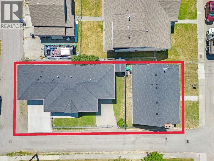 Property Photo: 875-877 Jones Street BC V1Y 2S6