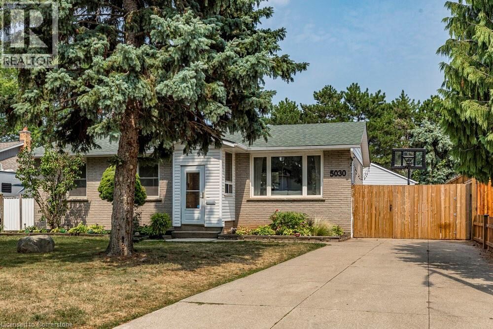 Property Photo:  5030 Hartwood Avenue  ON L0R 1B5 