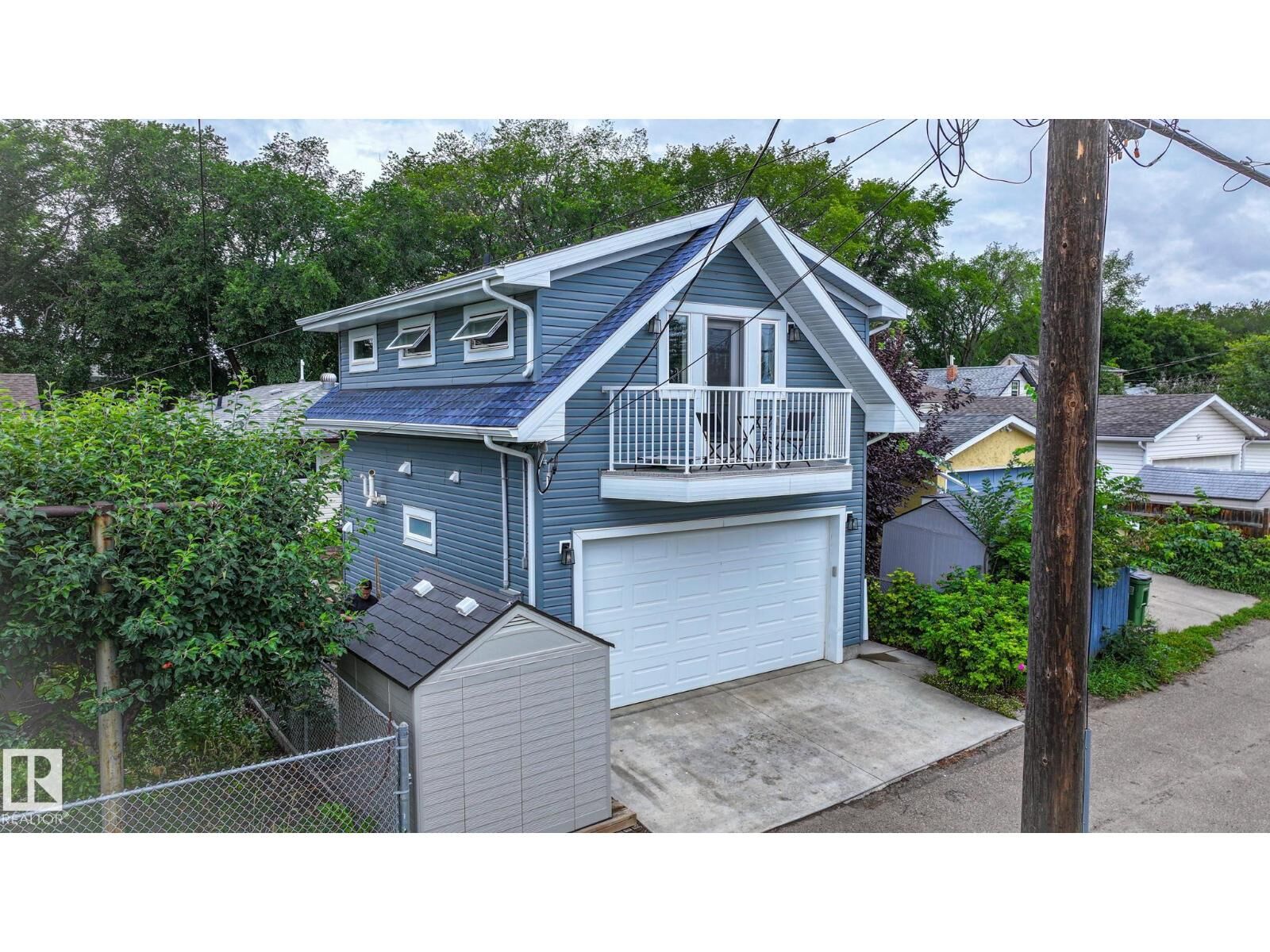 Property Photo:  11131 52 St NW  AB T5W 3H6 