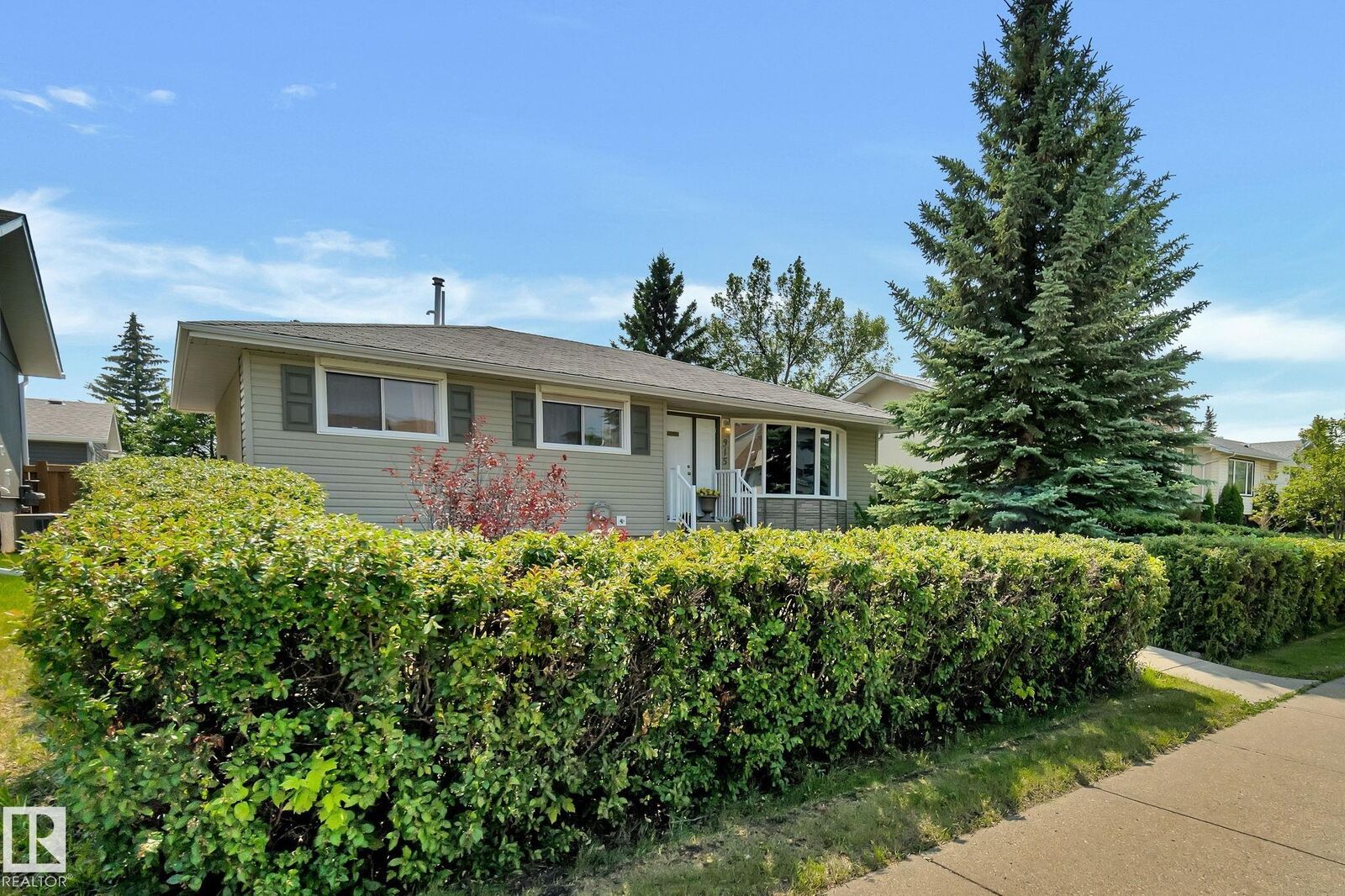 Property Photo:  315 Knottwood Road North NW  AB T6K 2G5 