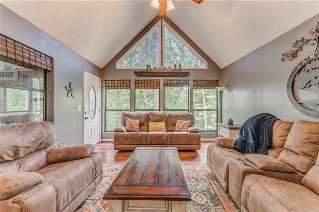 Property Photo: 264 Fox Den Circle GA 30143