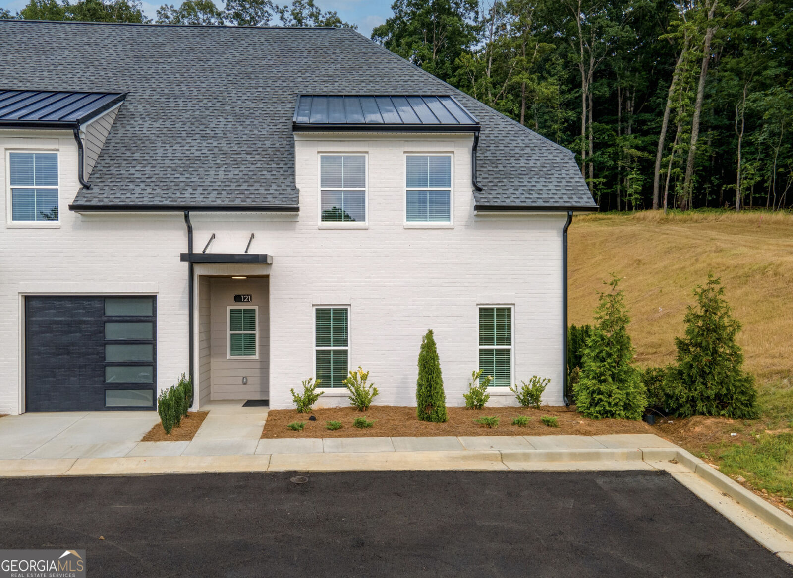 Property Photo: 121 Chateau Drive GA 30161