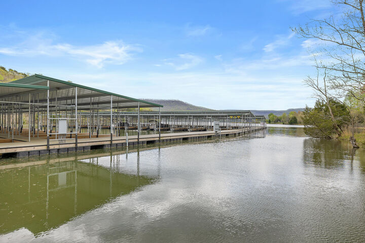 Property Photo:  140 Portside Way  TN 37347 