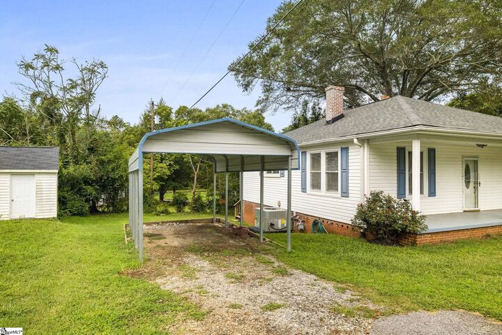 Property Photo: 105 Margaret Street SC 29640