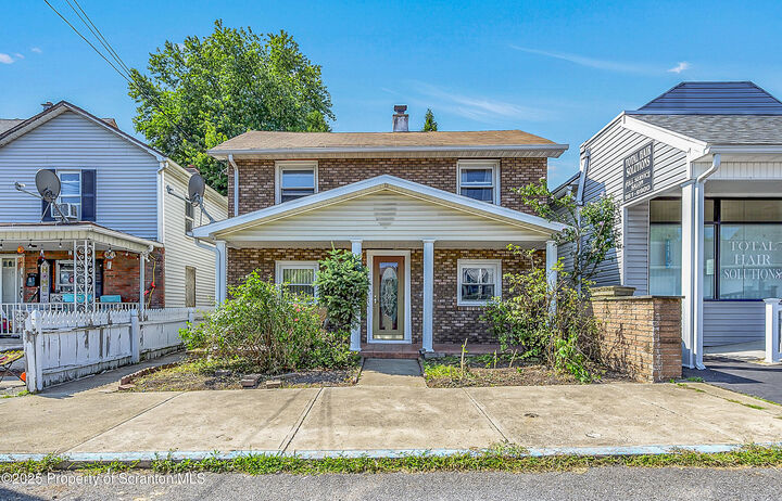 535 N Hyde Park Avenue  Scranton PA 18504 photo