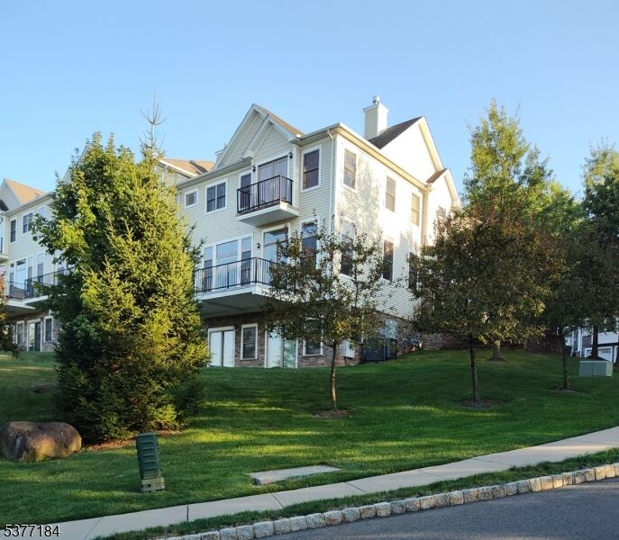 Property Photo: 19 Summit Dr NJ 07006