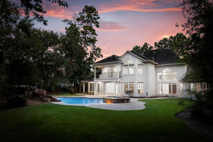 Property Photo:  39 W Bracebridge Circle  TX 77382 