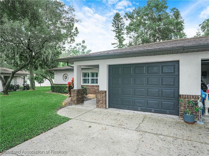 Property Photo: 2309 Davis Court FL 33870