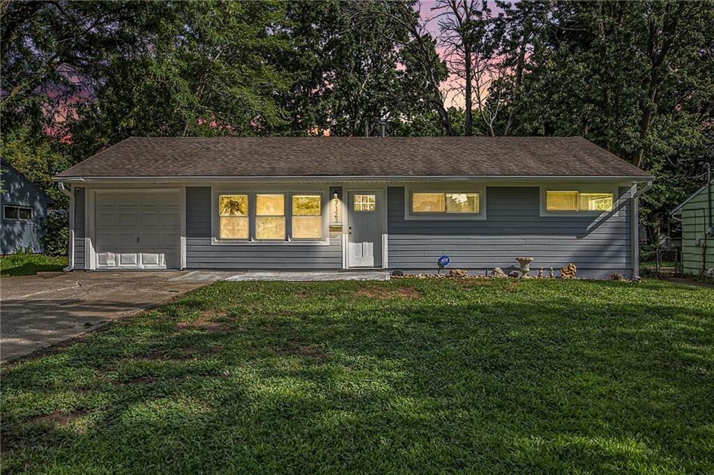 Property Photo:  7123 E 111th Terrace  MO 64134 