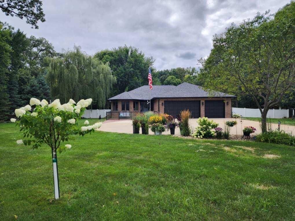 Property Photo:  730 Timber Oak Road  IA 50707 