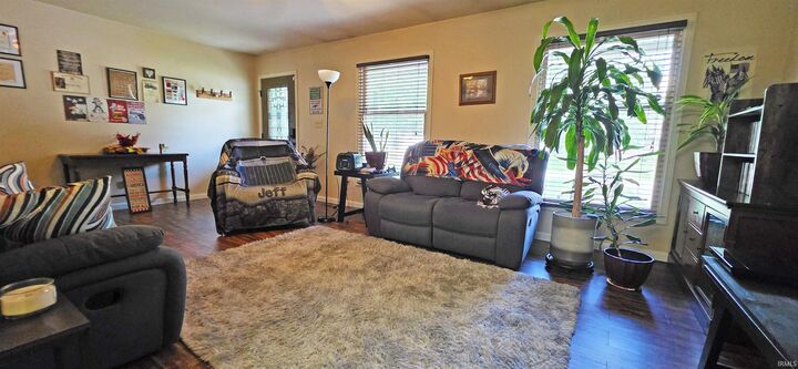 Property Photo:  112 College View  IL 62863 