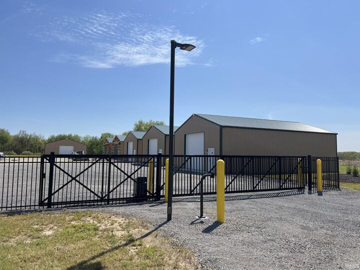 Property Photo: 5655 W State Road 120 (Unit 11) IN 46703