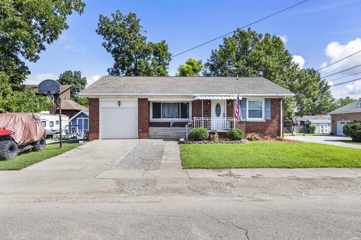 Property Photo: 302 E Vine Street IN 47648