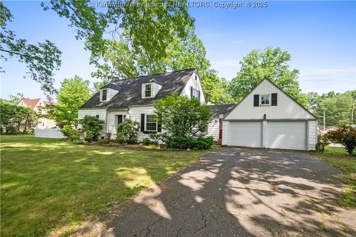 102 49th Street SE  Charleston WV 25304 photo