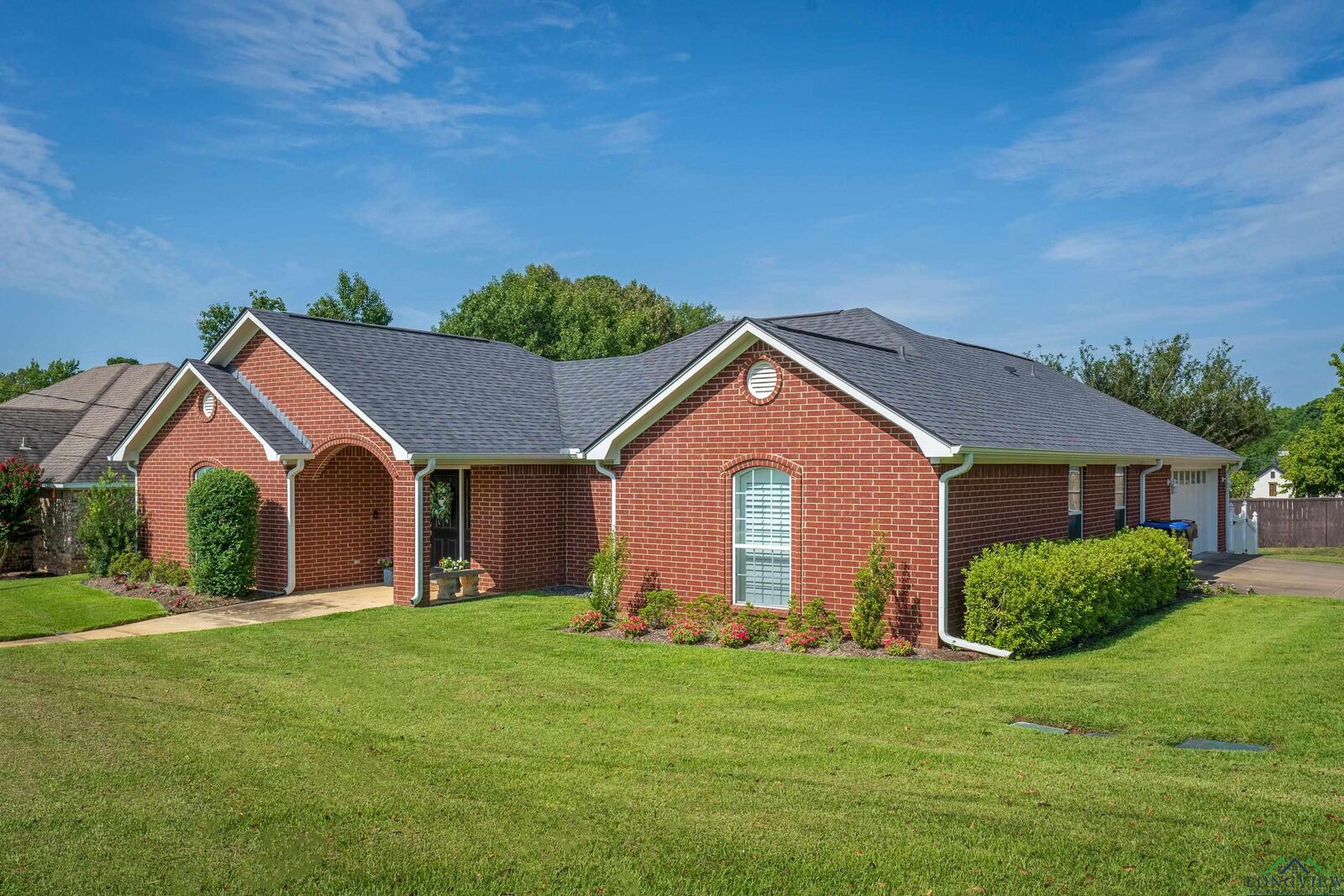 Property Photo: 1809 Chisolm Trail TX 75605