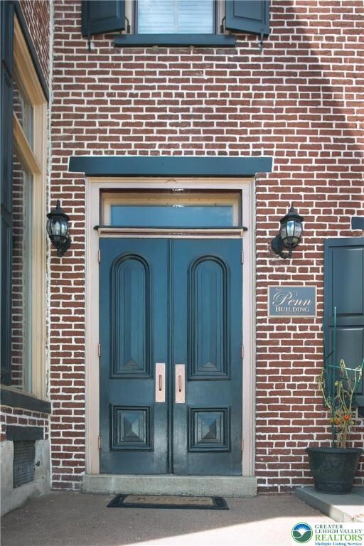 Property Photo:  101 Northampton Street 2  PA 18042 