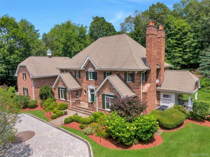 Property Photo: 10 Hidden Oak Road NY 10504
