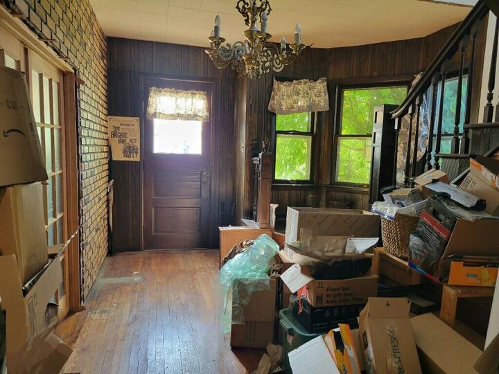 Property Photo:  601 S 6th St  WI 53094 