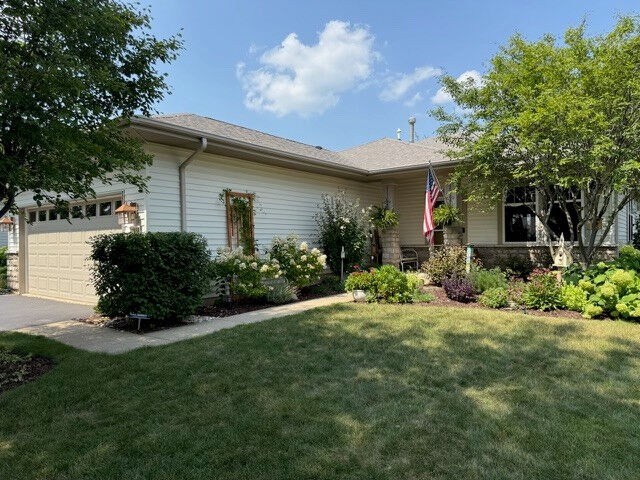 Property Photo: 12656 Cold Springs Drive IL 60142