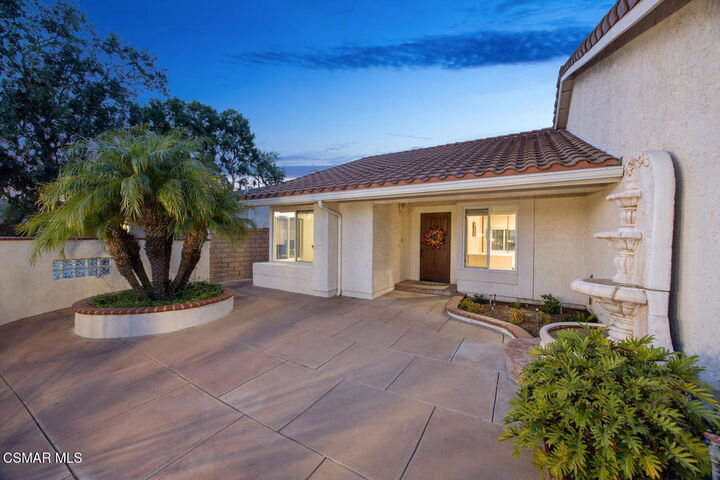 Property Photo: 711 Bluebonnet Court CA 91360
